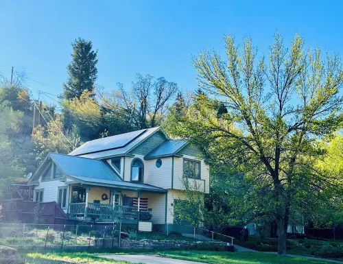 Garden Home Downtown: Splendid 3 Bedroom House in Historic Neighborhood
