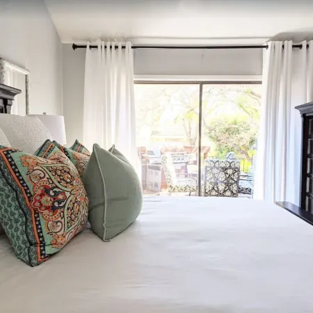 🌟LOCATION! Very Nice 2 BD 2BA Directly Across From Resort-Pool Grill Sleeps 6🏊