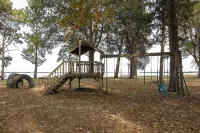 New! Gorgeous Waterfront Estate with Saltwater Pool, Beach and Dock