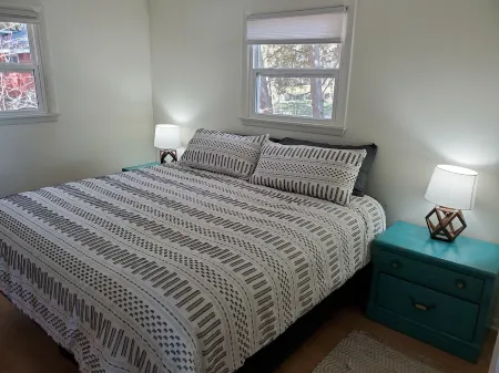 Eat, Drink and be Cozy at Beachdaze This Winter!