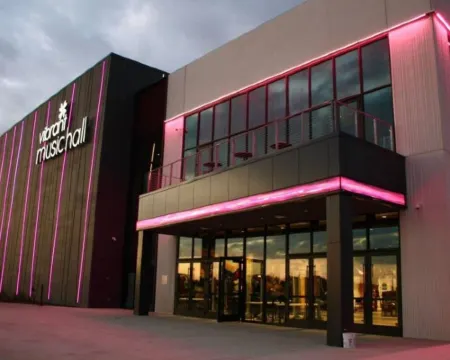 Cozy Apartment with Gym and Game Room Hotels in Waukee