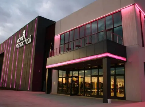 Cozy Apartment with Gym and Game Room