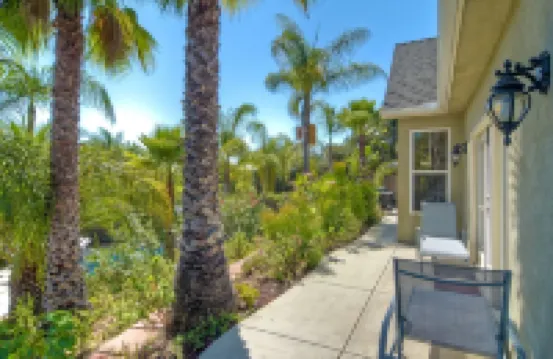 Secluded Home, Sleeps 11+  Solar Heated Pool.  Hot Tub Spa,  9 Miles to Beach