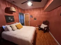 “Tuck’ed Away” Riverside near WCU & Sylva