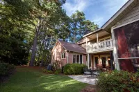 Amazing House near mountains -Greenville /Travelers Rest - Hiking Biking Golfing Hotels near Fred W. Symmes Chapel
