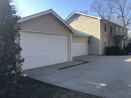 Stunning Lake Chalet close to Margaritaville & Aqualand