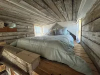Tiny house on 50+ acre farm. Easy drive to Covington square and more!