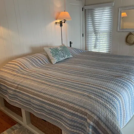 Private historical completely renovated cottage with  60 ft dock on Sarasota Bay