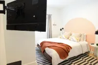 Private 800 sq. ft. Suite in Nature Right by the Road to Mt. Bachelor Ski Resort