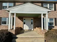 The Flat on Olde Scotland - Two bedroom, one bath flat with full kitchen