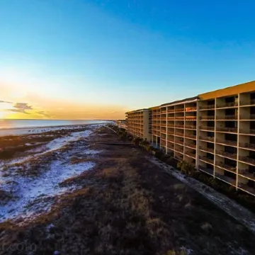 Top Floor with Penthouse Views! Beachfront- 2 Bdrm-2 Bath, 2 Pools and Hot Tub!