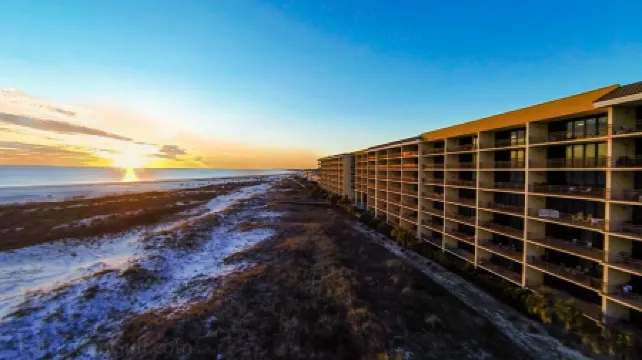 Top Floor with Penthouse Views! Beachfront- 2 Bdrm-2 Bath, 2 Pools and Hot Tub!