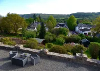 Beautiful views, walking distance to town