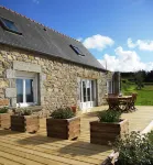 La Maison de l'Aber, at the edge of Aber Wrach, sea view - 3 étoiles