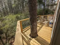 Escape to the Canopy: Enchanting Treehouse Retreat in the Heart of Nature Hotels in Mount Olive