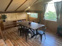 Historic Westcliffe Outpost Penthouse Apt 2bed/2bath Hotels in Custer County