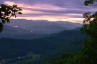 Amazing Mountain View’s, hot tub, pool table, and near Great Smoky MTN Nat Park