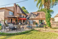 Private Pool,  Spacious and Elegant, and Centrally Located Huge Estate Hotels near WoodsEdge Community Church