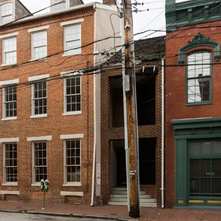Annapolis Condominium in the heart of the historic center