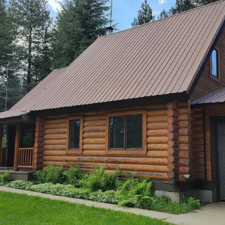 Adventure Cabin -Coolin Priest Lake; King Bed, Bunks, Atv and Snowmobile Parking