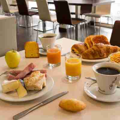 Brit Hotel Confort Le Limouzi Tulle Dining/Meeting Rooms