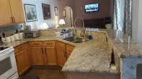 Beautiful 4 BR/2BA Private Pool Home Near Weeki Wachee Springs