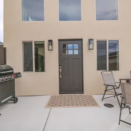Secluded casita minutes away from Sand Hollow State Park and Zion National Park