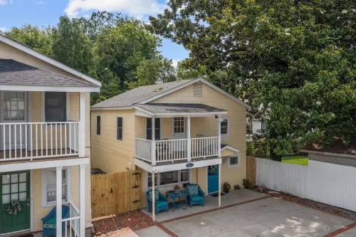 Walkable to Downtown!