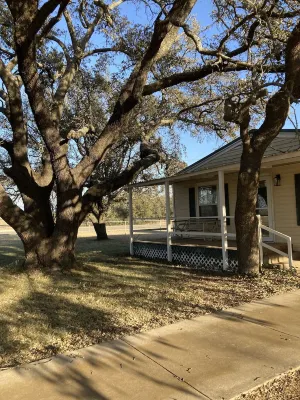 Country Getaway at Eleven Oaks Ranch……Coleman, Texas Hotels in Coleman