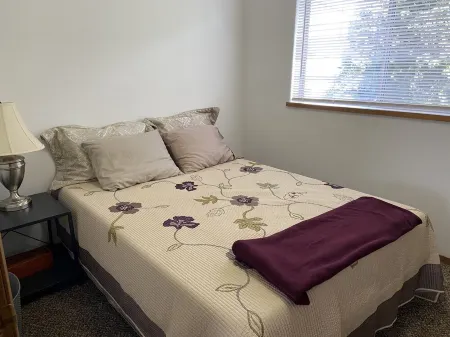 Basics 90's Condo 906 Downtown Moses Lake