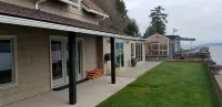 A beautiful Beach house to relax, watch wildlife, kayak, and enjoy fresh air.