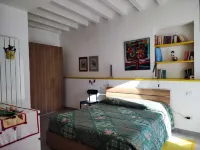 Jujube House. Cozy accommodation in the Ligurian hills Hotels near Trail 531 Riomaggiore to Manarola