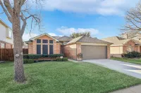 Charming Flower Mound Escape near DFW Airport and Legoland