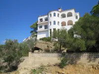 The Calm And The View For 4 to 5 People Hotels near Point de Vue