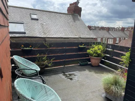 Cozy apartment with sea view