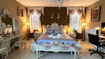 120 #7 Master 2 queen beds suite beauty private bathroom 40 mins DTSJ Hotels near Grand Theatre for the Performing Arts