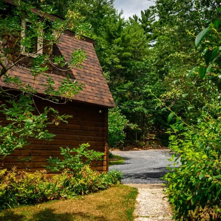 Cozy Loft Cabin high above Bashakill Wildlife Refuge