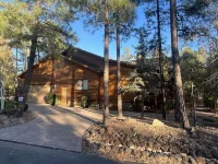 Exclusive Resort Cabin with Lake Views in the Gated Shores at Rainbow Lake