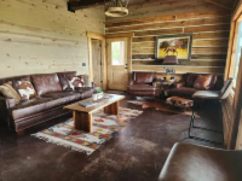 Spacious Ranch Cabin in Osage County