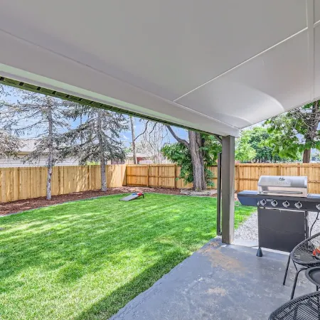 Family and Dog Friendly - Game Room - Central Location Between Denver & Boulder