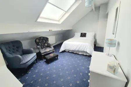 Westfield House - Characterful 7 Bedroom Townhouse Отели рядом с достопримечательностью «Catgill Farm»