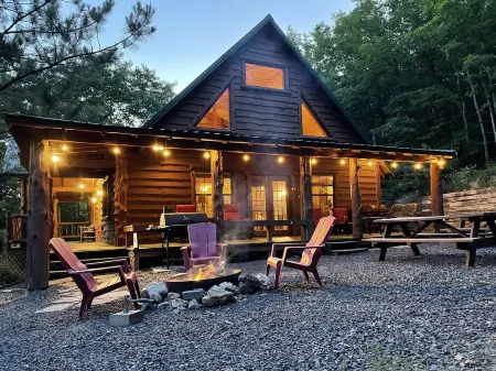 Ride to the trails from this secluded Luxury Cabin in Wolfpen Gap-Bear Mountain