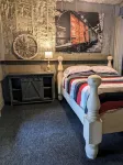 Cozy Barn w/ Pool Access and Near Lake Conroe