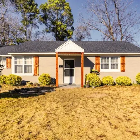 Homerun!  quiet, near Riverwalk, USC & Ft. Jackson