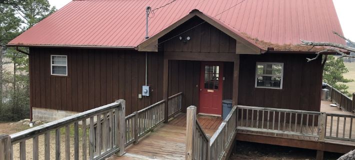 Close to everything! Hotels in Izard County