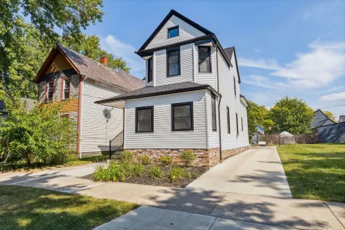 The Believeland Bungalow - Bungalows