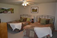 Lake Placid Townhouse, Short Walk to Main Street