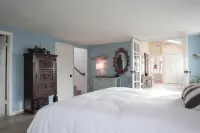 NEW!   Beach Front Coastal Living