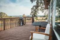 Beautiful 2 bedroom home with amazing views