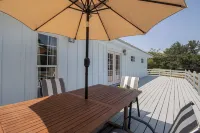 Heated Pool, Walk 2 Beach, 3 King Beds, Sand Volleyball, Firepit, Pet Friendly